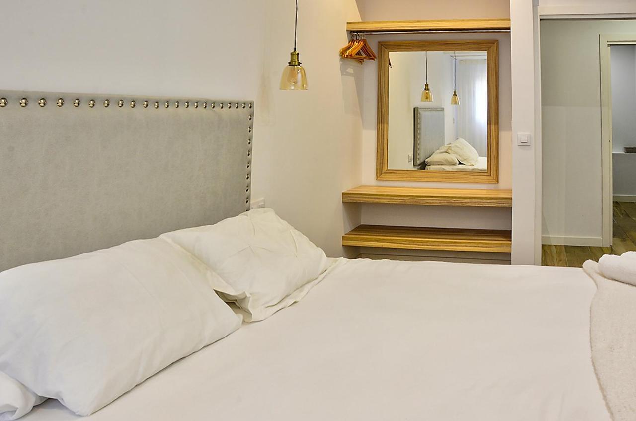 Apartsuite B&R Triana Arellano Sewilla Zewnętrze zdjęcie